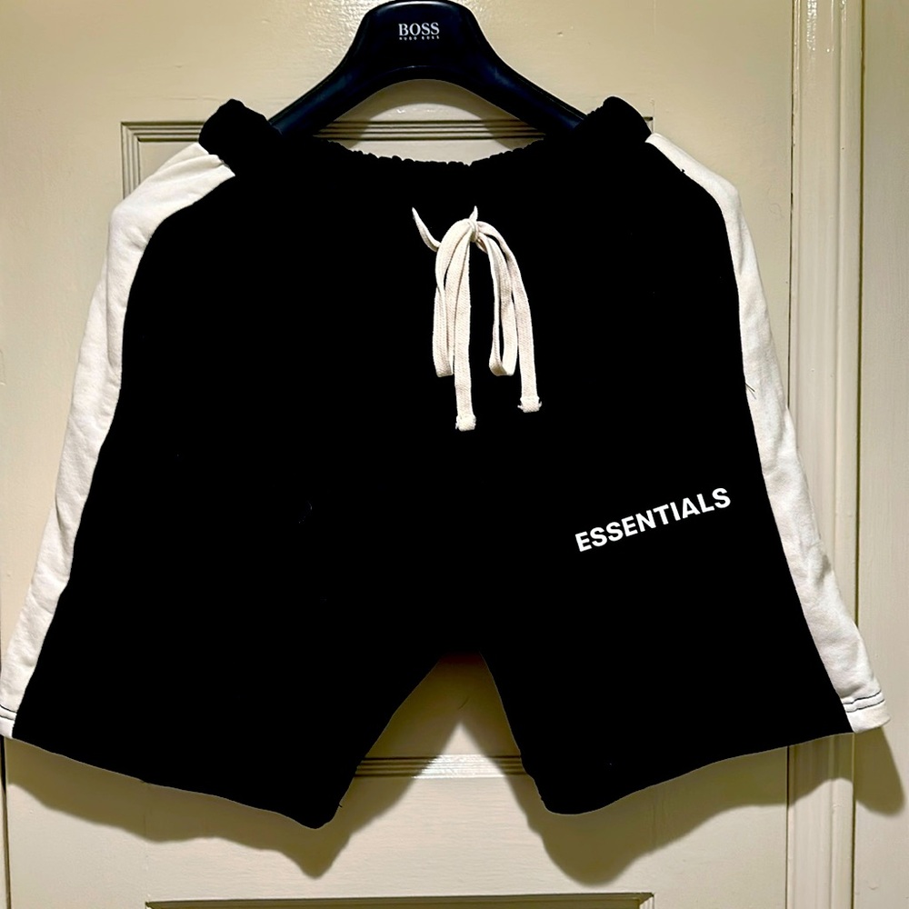 Men’s Fear of God Essentials Sweat Shorts